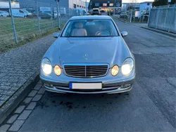 Mercedes E320
