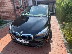 Schwarz Gebraucht 2018 BMW 225 Active Tourer iPerformance Van / Kleinbus | 13.250 € (Superpreis)