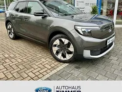 Magentic grau metallic Gebraucht 2024 Ford Explorer Extended Range SUV | 41.990 €