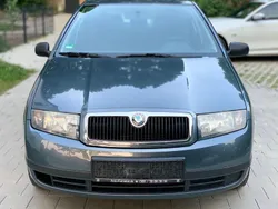 Grau Gebraucht 2004 Skoda Fabia Kombi | 1.850 € (Etwas zu teuer)