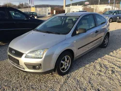 Silber (metallic) Gebraucht 2005 Ford Focus Trend Limousine | 2.999 € (Teuer)