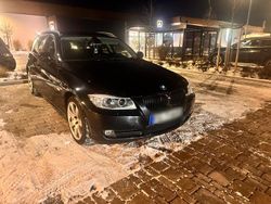 Schwarz Gebraucht 2012 BMW 318 Kombi | 4.999 € (Teuer)