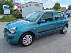 Blau Gebraucht 2003 Renault Clio II Limousine | 2.390 € (Etwas zu teuer)