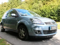 Blau Gebraucht 2007 Ford Fiesta Kleinwagen | 750 € (Fairer Preis)