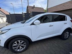 Weiß Gebraucht 2014 Kia Sportage FIFA World Cup Edition SUV | 9.999 € (Fairer Preis)