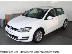 Weiß Gebraucht 2016 VW Golf VII Comfortline Limousine | 11.990 € (Fairer Preis)