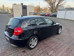 Schwarz Gebraucht 2011 BMW 116 Sport Line Kleinwagen | 4.700 € (Guter Preis)