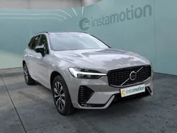 Silber Gebraucht 2022 Volvo XC60 Plus SUV | 40.790 € (Etwas zu teuer)
