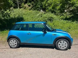Blau Gebraucht 2004 Mini ONE Kleinwagen | 2.500 € (Fairer Preis)