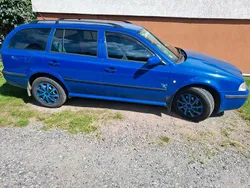 Blau Gebraucht 2005 Skoda Octavia Kombi | 600 € (Superpreis)
