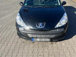 Schwarz Gebraucht 2010 Peugeot 206+ Kleinwagen | 4.600 €