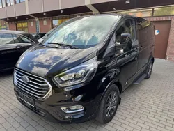 Obsidianschwarz metallic Gebraucht 2021 Ford Tourneo Custom Titanium X Van / Kleinbus | 35.444 € (Fairer Preis)