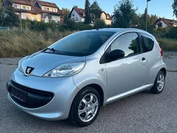 Silber Gebraucht 2008 Peugeot 107 Kleinwagen | 2.050 € (Fairer Preis)