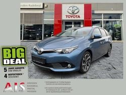 Blue metallic Gebraucht 2016 Toyota Auris Touring Sports Design Kombi | 14.990 € (Etwas zu teuer)