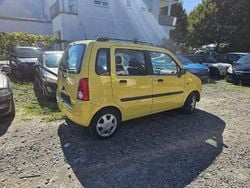 Gelb Gebraucht 2003 Opel Agila Comfort Kleinwagen | 2.999 € (Teuer)