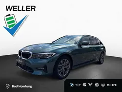 Blue ridge mountain (blau) Gebraucht 2021 BMW 330e Shadowline Kombi | 25.490 € (Guter Preis)