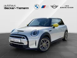 White silver Gebraucht 2022 Mini Cooper SE Kleinwagen | 17.699 € (Fairer Preis)