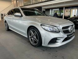 Iridiumsilber Gebraucht 2021 Mercedes C220 AMG Kombi | 28.880 €