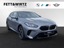 Skyscraper grau metallic Neu 2025 BMW 120 M Sport Kleinwagen | 36.990 € (Superpreis)