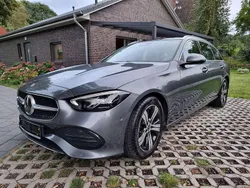 Selenitgrau metallic Gebraucht 2022 Mercedes C180 Avantgarde Kombi | 31.390 € (Fairer Preis)