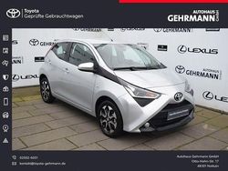 Silber Gebraucht 2019 Toyota Aygo X-play Kleinwagen | 11.190 € (Fairer Preis)