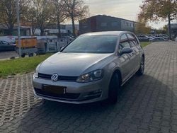 Silber Gebraucht 2017 VW Golf VII Allstar Limousine | 13.250 € (Fairer Preis)
