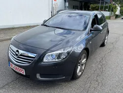 Schwarz Gebraucht 2010 Opel Insignia Innovation Kombi | 4.999 € (Teuer)