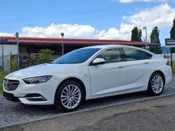 Weiß Gebraucht 2019 Opel Insignia Edition Limousine | 11.590 € (Guter Preis)