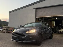 Grau Gebraucht 2014 Ford Fiesta Kleinwagen | 4.950 € (Fairer Preis)