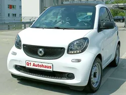 Weißweiß Gebraucht 2020 Smart ForTwo Coupé Kleinwagen | 8.790 € (Superpreis)