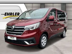 Rot Gebraucht 2024 Renault Trafic Life Van | 48.500 € (Teuer)