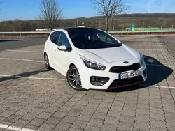 Weiß Gebraucht 2017 Kia Ceed GT-Track Kleinwagen | 15.000 € (Etwas zu teuer)