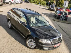 Schwarz Gebraucht 2007 Skoda Octavia Kombi | 3.499 € (Etwas zu teuer)