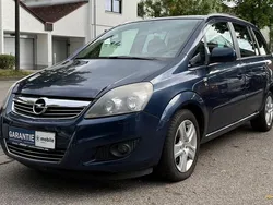 Blau Gebraucht 2010 Opel Zafira Edition Van / Kleinbus | 3.990 € (Fairer Preis)