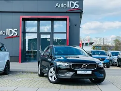 Onyx black / metallic Gebraucht 2022 Volvo V60 CC Kombi | 26.449 €