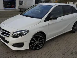 Weiß Gebraucht 2016 Mercedes B200 Night Van / Kleinbus | 12.999 € (Fairer Preis)