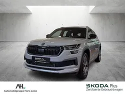 Grau Gebraucht 2022 Skoda Kodiaq SportLine SUV | 35.617 € (Etwas zu teuer)