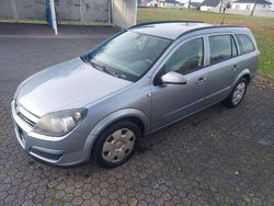 Grau Gebraucht 2005 Opel Astra Basis Kombi | 2.300 € (Fairer Preis)