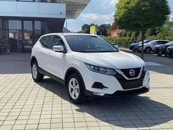 Solid white uni Gebraucht 2020 Nissan Qashqai Acenta SUV | 13.990 € (Superpreis)