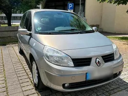 Silber Gebraucht 2005 Renault Scénic II Van / Kleinbus | 2.500 € (Etwas zu teuer)
