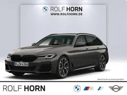 Sophistograu brillanteffekt Gebraucht 2022 BMW 540 M Sport Kombi | 49.940 € (Etwas zu teuer)