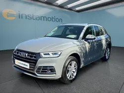 Grau Gebraucht 2020 Audi Q5 SUV | 30.699 € (Guter Preis)