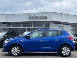 Blau Gebraucht 2021 Dacia Sandero Kleinwagen | 14.590 € (Fairer Preis)