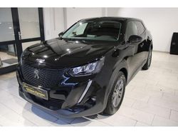 Schwarz Gebraucht 2020 Peugeot 2008 Active SUV | 15.750 € (Fairer Preis)