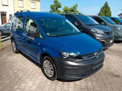 Blau Gebraucht 2015 VW Caddy Trendline Van / Kleinbus | 16.900 € (Etwas zu teuer)