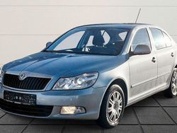 Grün Gebraucht 2009 Skoda Octavia Ambiente Limousine | 8.999 € (Fairer Preis)