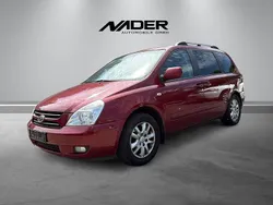 Cocktailrot met. Gebraucht 2007 Kia Carnival EX Van / Kleinbus | 6.490 €