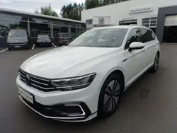 Weiß Gebraucht 2021 VW Passat GTE Kombi | 26.597 € (Etwas zu teuer)