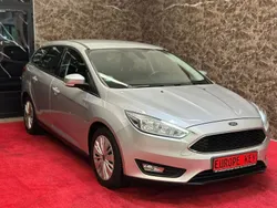 Silber Gebraucht 2016 Ford Focus Business Edition Limousine | 7.290 € (Guter Preis)