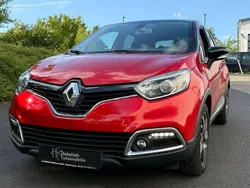 Rot Gebraucht 2017 Renault Captur Intens SUV | 11.699 € (Fairer Preis)